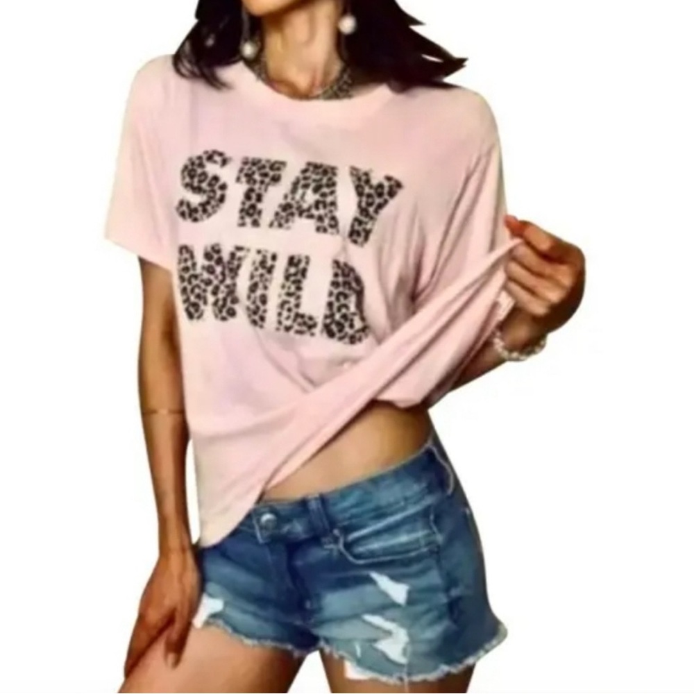 Wildfox Women’s stay wild tee medium pink/animal print NWT